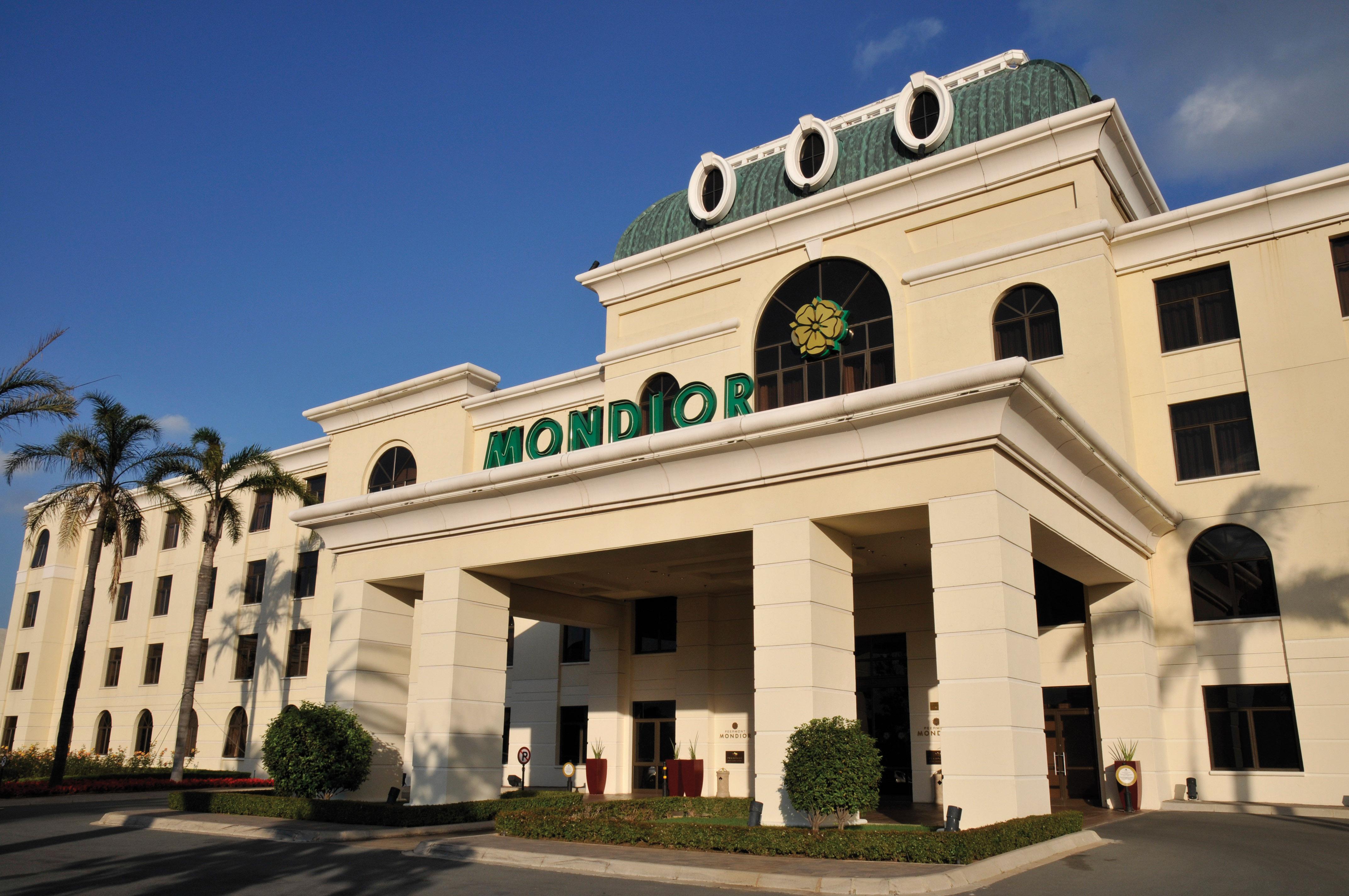 เพียร์มอนต์ มนดัวร์ แอท เอ็มเพอเรอร์ พาเลซ โยฮันเนสเบิร์ก Hotel เคมป์ตัน พาร์ค ภายนอก รูปภาพ