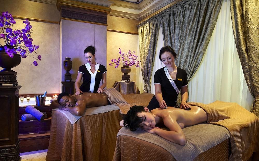 เพียร์มอนต์ มนดัวร์ แอท เอ็มเพอเรอร์ พาเลซ โยฮันเนสเบิร์ก Hotel เคมป์ตัน พาร์ค ภายนอก รูปภาพ